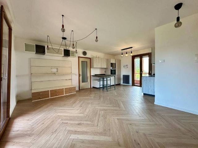 Appartamento in vendita a Manzano, Friuli-Venezia Giulia