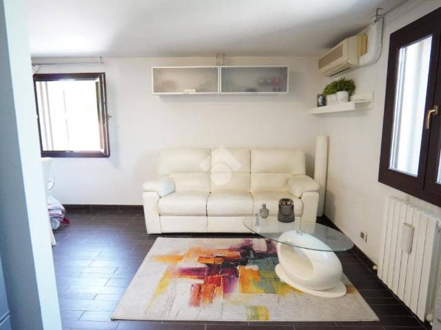Appartamento in vendita a Unione dei comuni del Distretto Ceramico, Maranello