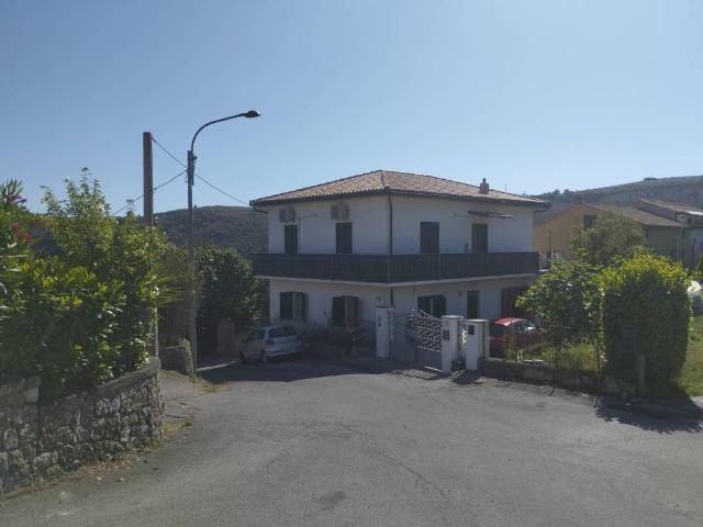 Appartamento in vendita a Massa, Maratea