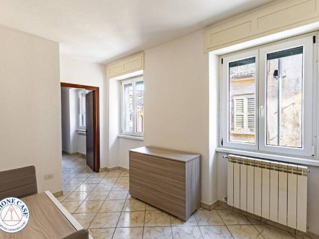 Appartamento in vendita a Vaji, Marchirolo