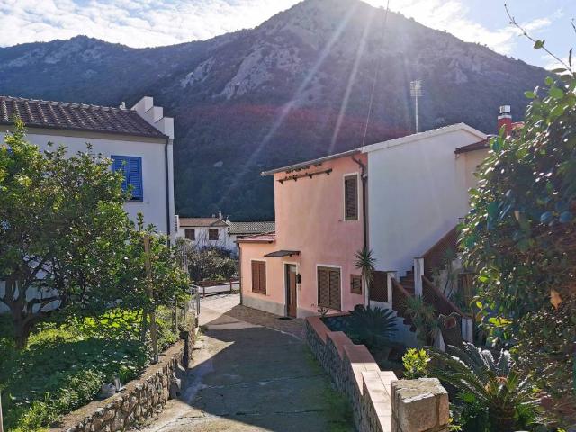 Appartamento in vendita a Pomonte, Marciana
