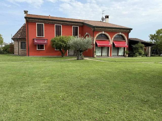 Villa Indipendente in vendita a Marcon, Veneto