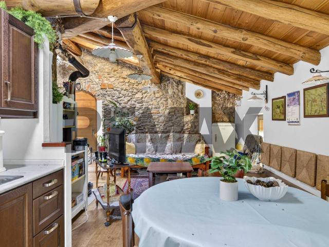 Appartamento in vendita a Margno, Lombardia