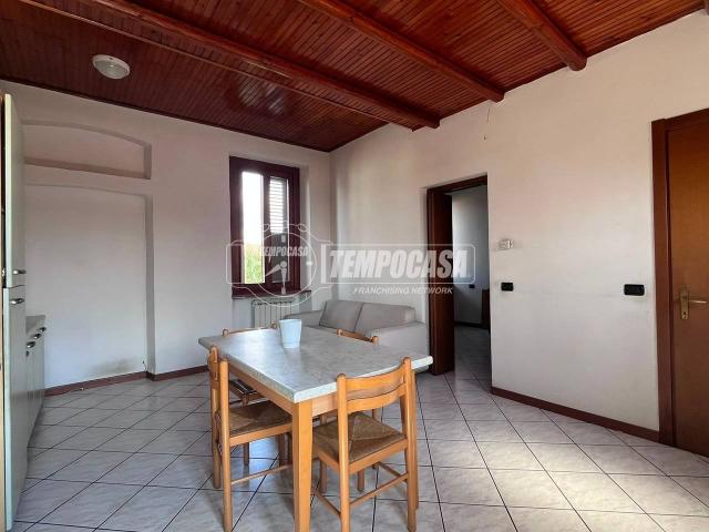 Appartamento in vendita a Mariano Comense, Lombardia