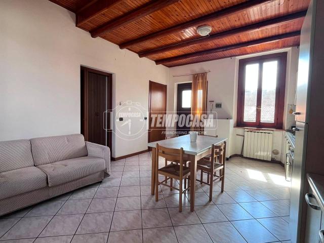 Appartamento in vendita a Mariano Comense, Lombardia