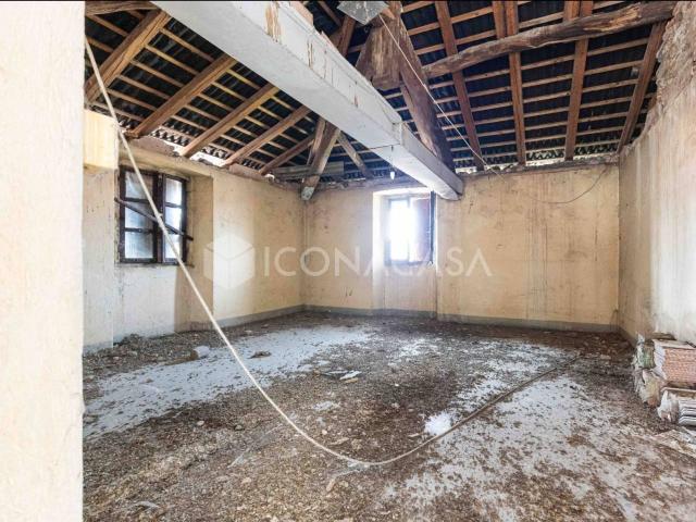 Appartamento in vendita a Mariano Comense, Lombardia