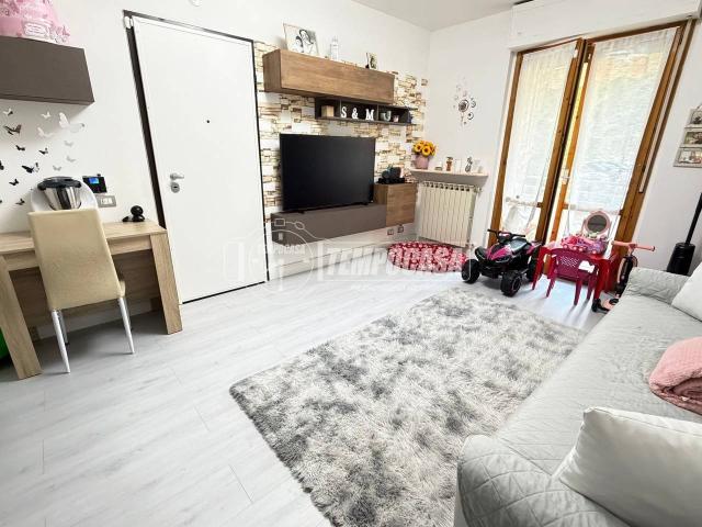 Appartamento in vendita a Mariano Comense, Lombardia