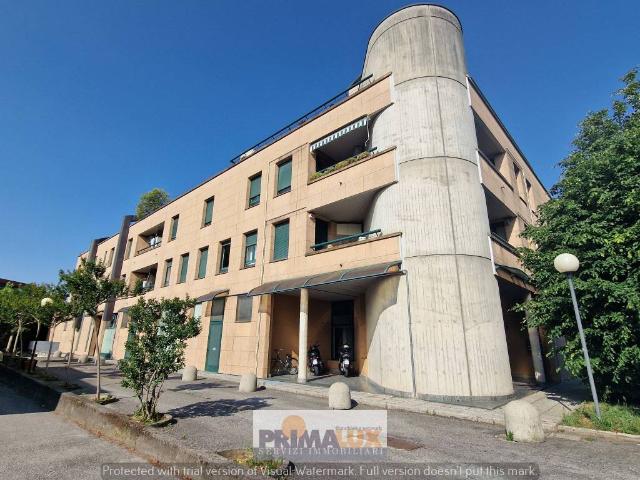 Appartamento in vendita a Mariano Comense, Lombardia