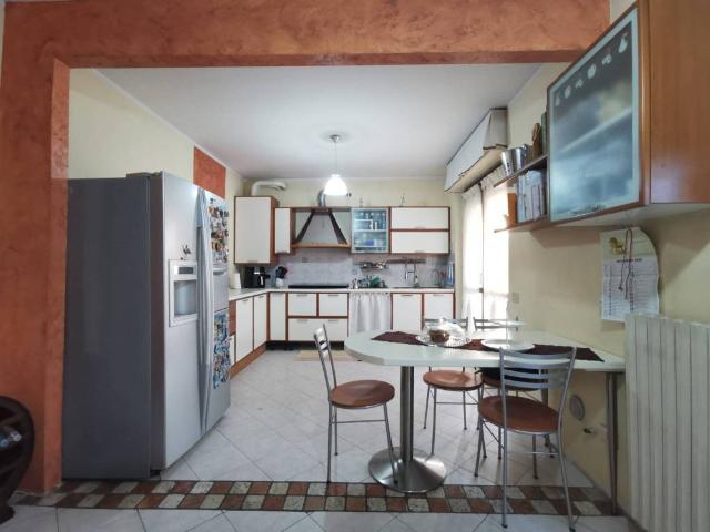 Appartamento in vendita a Mariano Comense, Lombardia