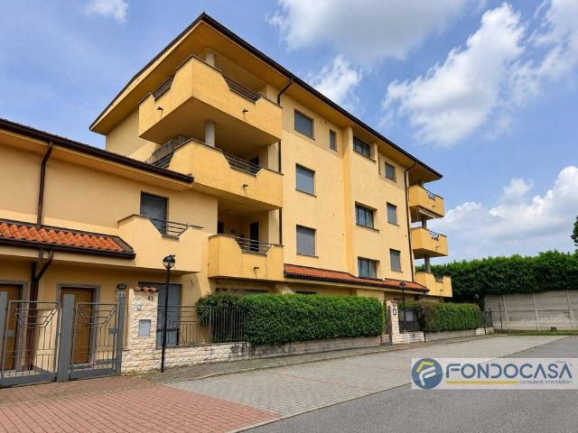 Appartamento in vendita a Mariano Comense, Lombardia