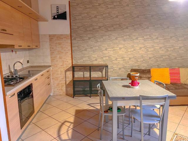 Appartamento in vendita a Mariano Comense, Lombardia