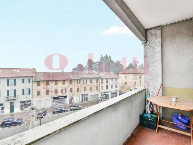 Appartamento in vendita a Mariano Comense, Lombardia