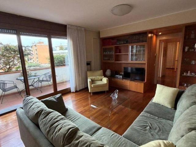Appartamento in vendita a Mariano Comense, Lombardia
