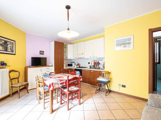 Appartamento in vendita a Mariano Comense, Lombardia