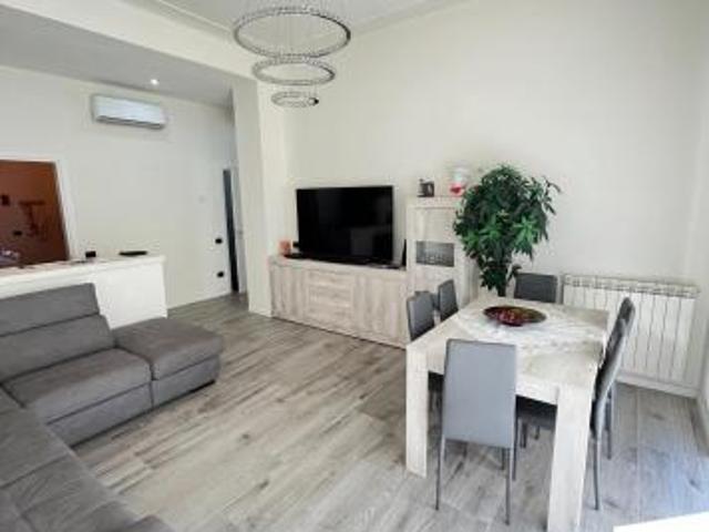 Appartamento in vendita a Pontecimato, Carrara