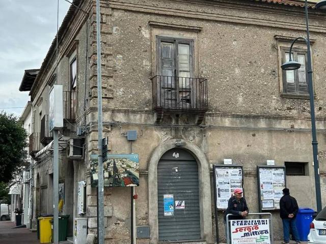 Appartamento in vendita a Calabria, Reggio Calabria
