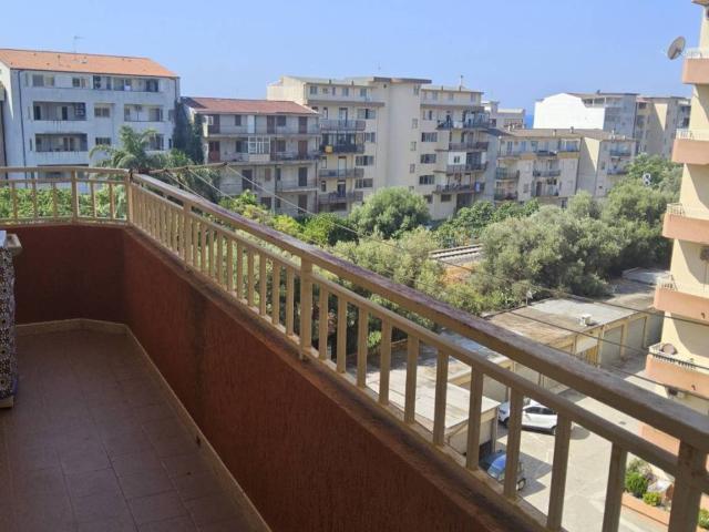 Appartamento in vendita a Calabria, Reggio Calabria