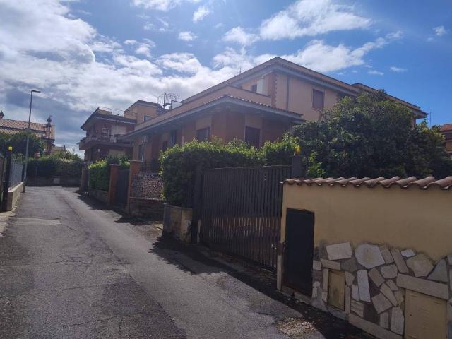 Appartamento in vendita a Cava dei Selci, Roma Capitale