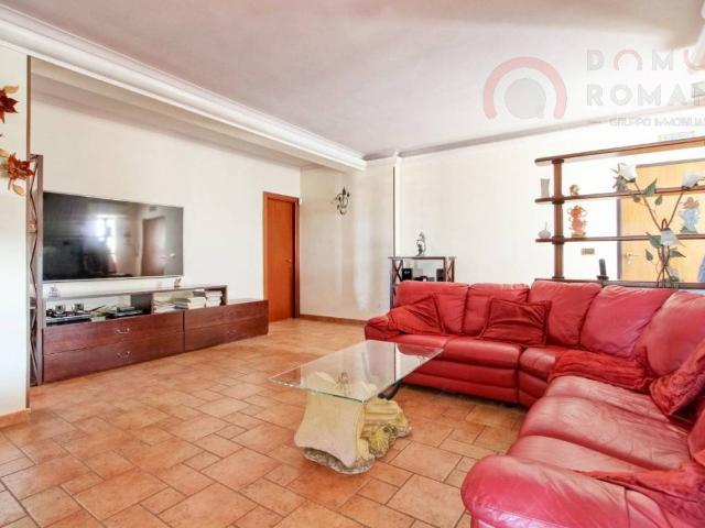Appartamento in vendita a Cava dei Selci, Roma Capitale
