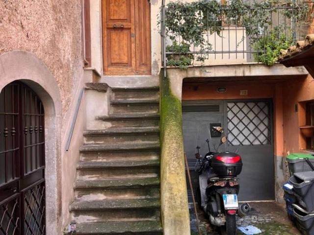 Appartamento in vendita a Costa Caselle, Roma Capitale