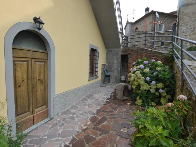 Appartamento in vendita a Marliana, Toscana
