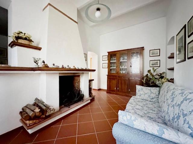 Appartamento in vendita a Marliana, Toscana