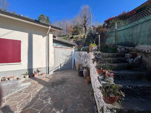 Appartamento in vendita a Marliana, Toscana