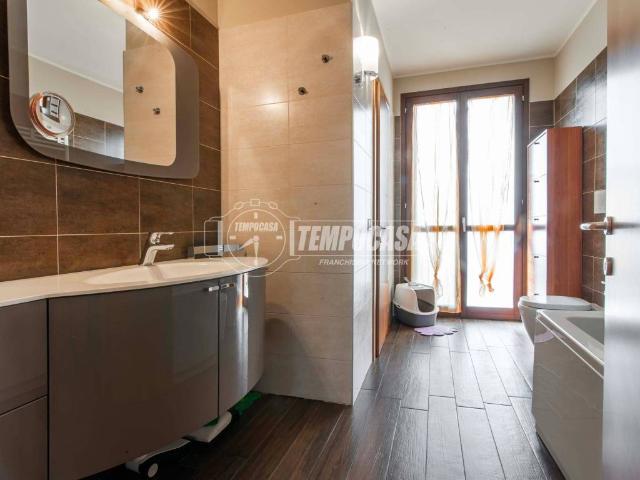 Appartamento in vendita a Nizzolina, Marnate