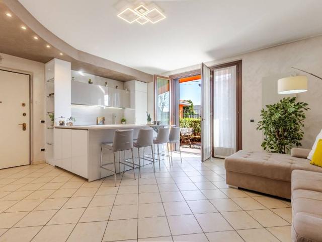 Appartamento in vendita a Nizzolina, Marnate