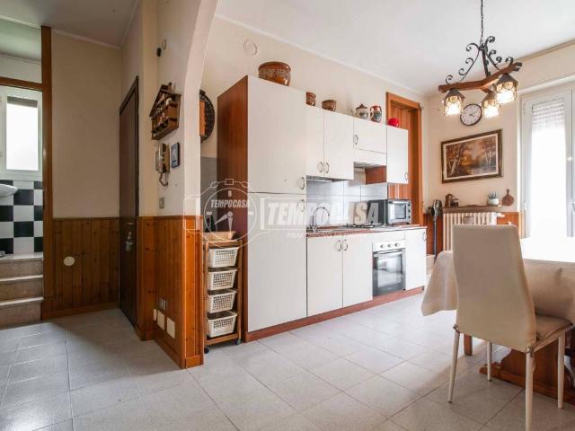 Appartamento in vendita a Nizzolina, Marnate