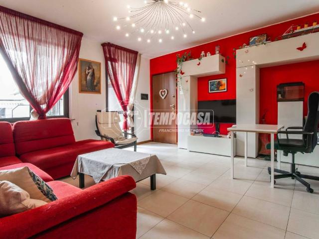 Appartamento in vendita a Nizzolina, Marnate