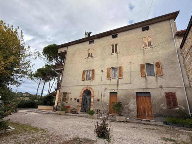 Appartamento in vendita a Cerqueto, Marsciano