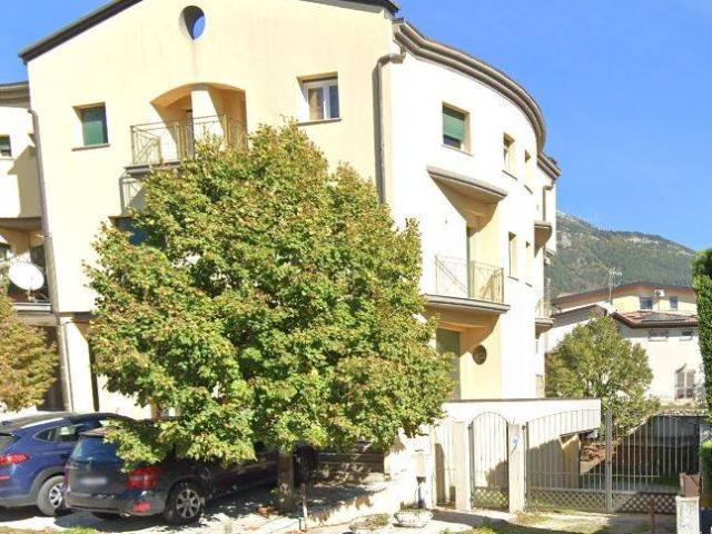Appartamento in vendita a Marsicovetere, Basilicata