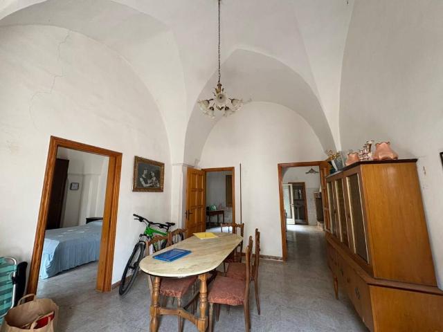 Appartamento in vendita a Puglia, Taranto