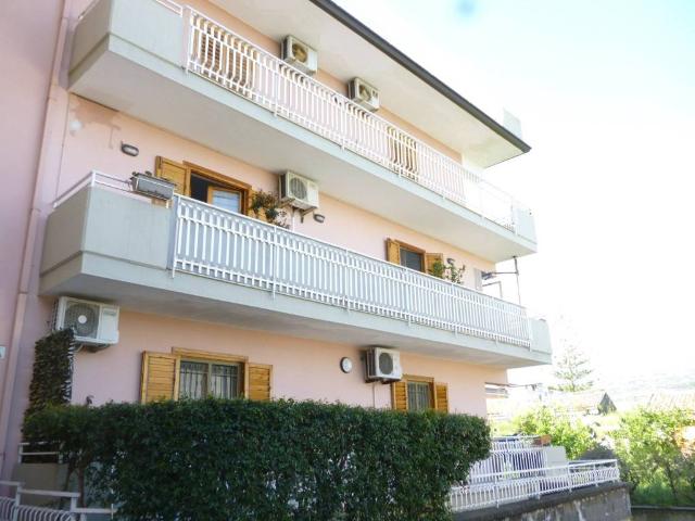 Appartamento in vendita a Mascali, Catania