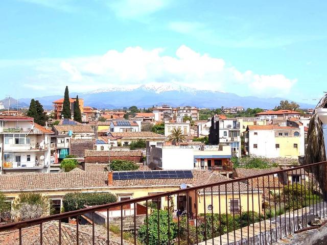 Appartamento in vendita a Mascalucia, Catania