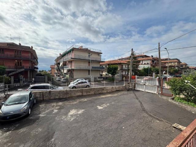 Appartamento in vendita a Mascalucia, Catania