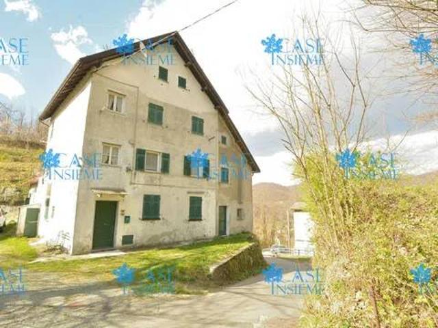 Appartamento in vendita a Masone, Liguria