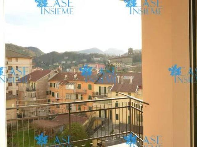 Appartamento in vendita a Masone, Liguria