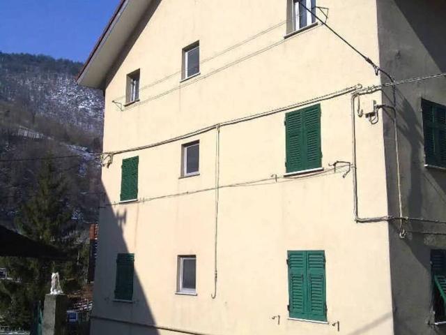 Appartamento in vendita a Masone, Liguria