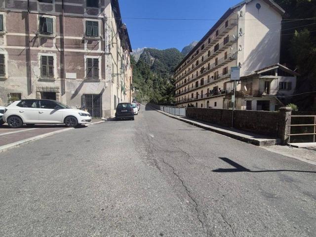Appartamento in vendita a Forno, Massa