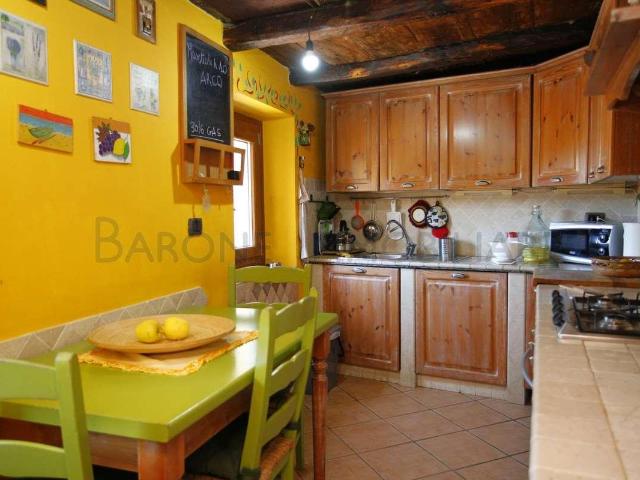 Appartamento in vendita a Ca' di Cecco, Marina Di Massa