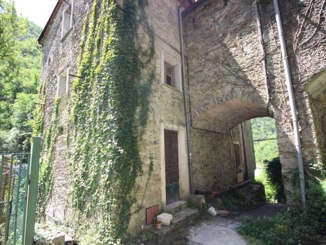 Appartamento in vendita a Redicesi, Massa