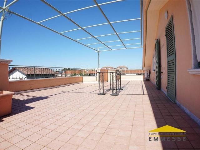 Appartamento in vendita a Quercioli, Marina Di Massa