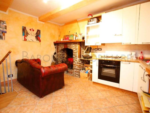 Appartamento in vendita a Ca' di Cecco, Marina Di Massa