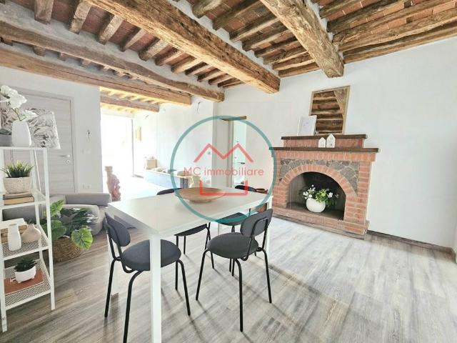 Appartamento in vendita a Massa e Cozzile, Massa E Cozzile