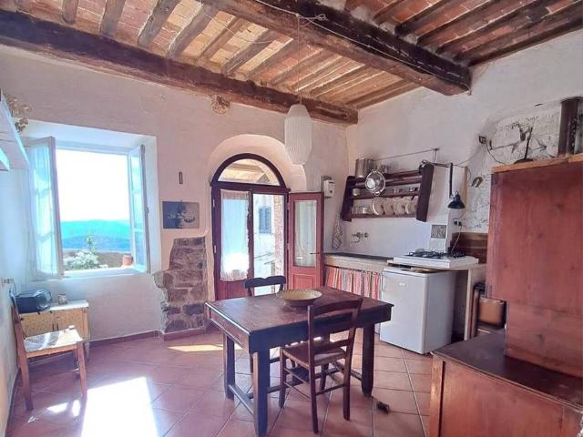 Appartamento in vendita a Massa Marittima, Toscana