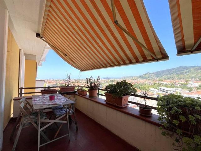 Appartamento in vendita a Camponelli, Marina Di Massa