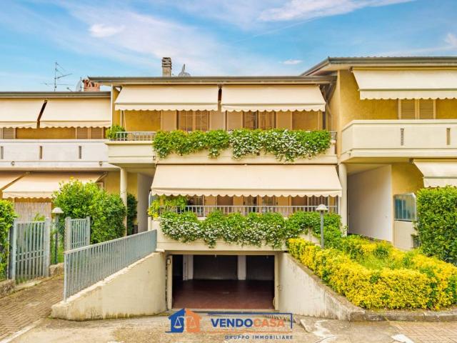 Appartamento in vendita a Cervara, Marina Di Massa