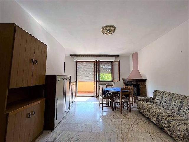 Appartamento in vendita a Cinque Vie, Marina Di Massa
